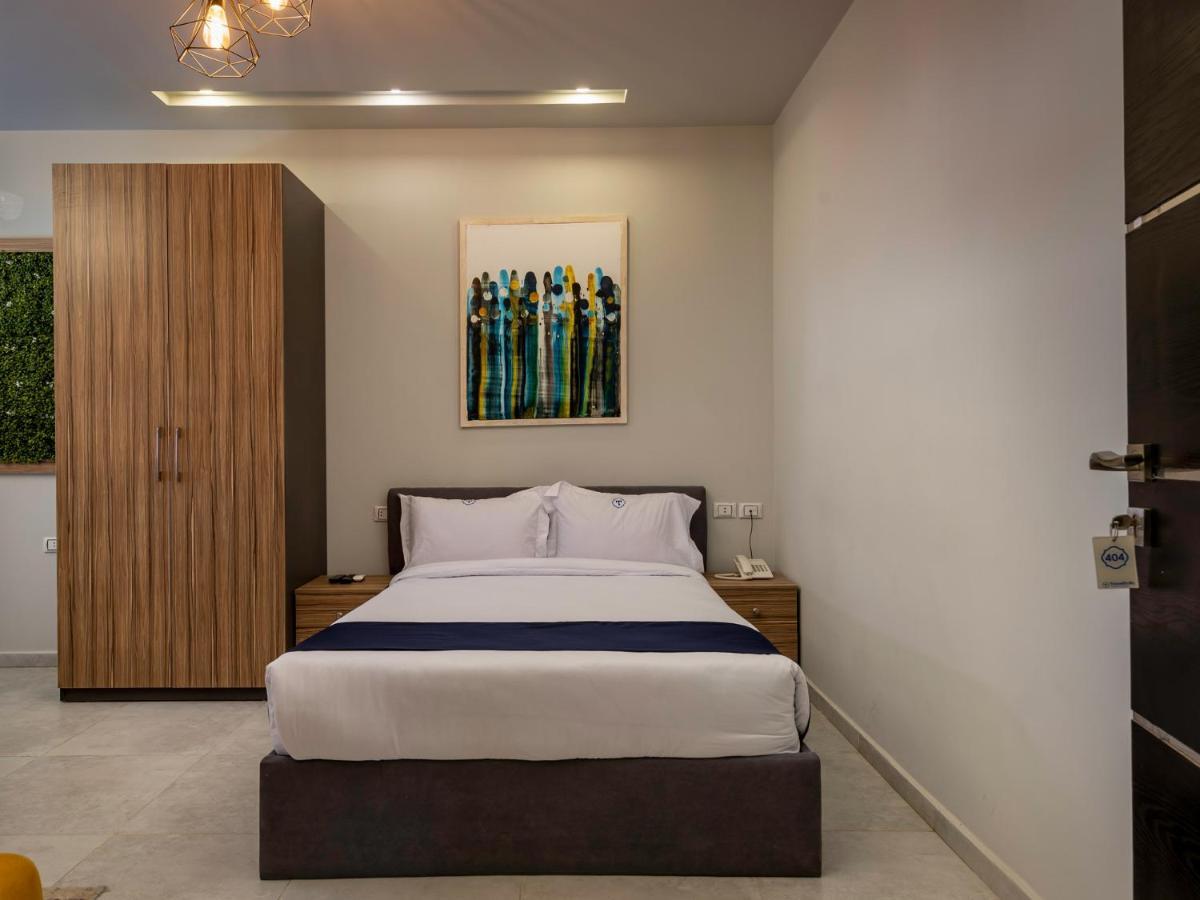 Travelholic Golden Gates Apartamento *